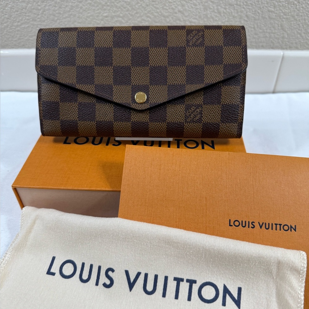 Louis Vuitton Sarah Wallet Damier Ebene New